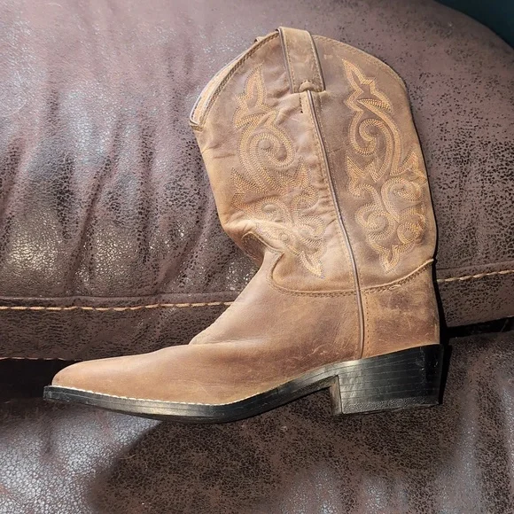 Justin Boot Co. Youth Bay Apache Cowboy Boots - Picture 4 of 9